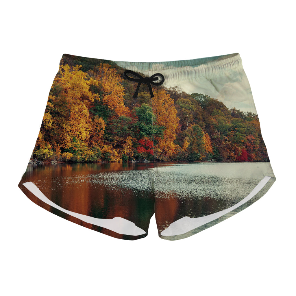 Autumn Lake Print Women's Shorts