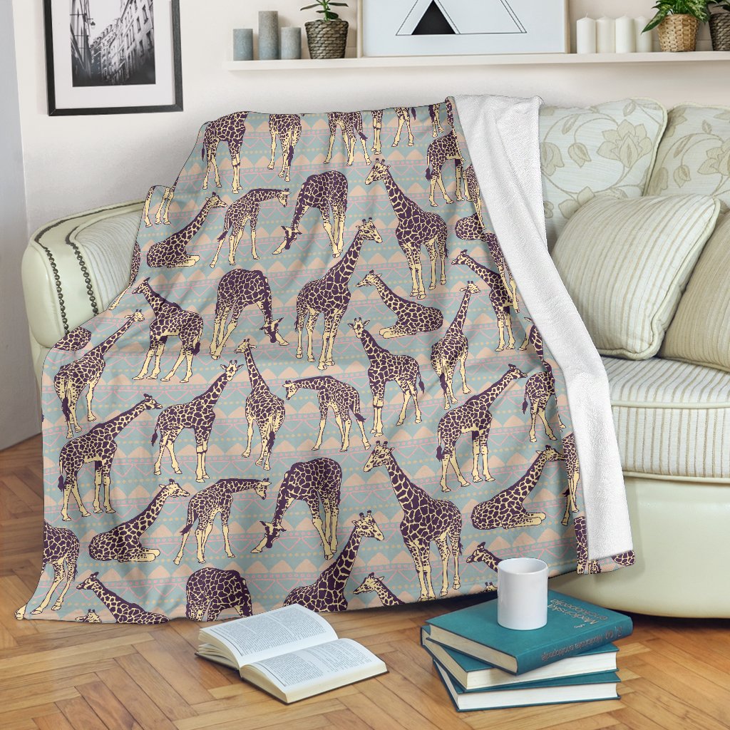 Aztec Giraffe Pattern Print Blanket