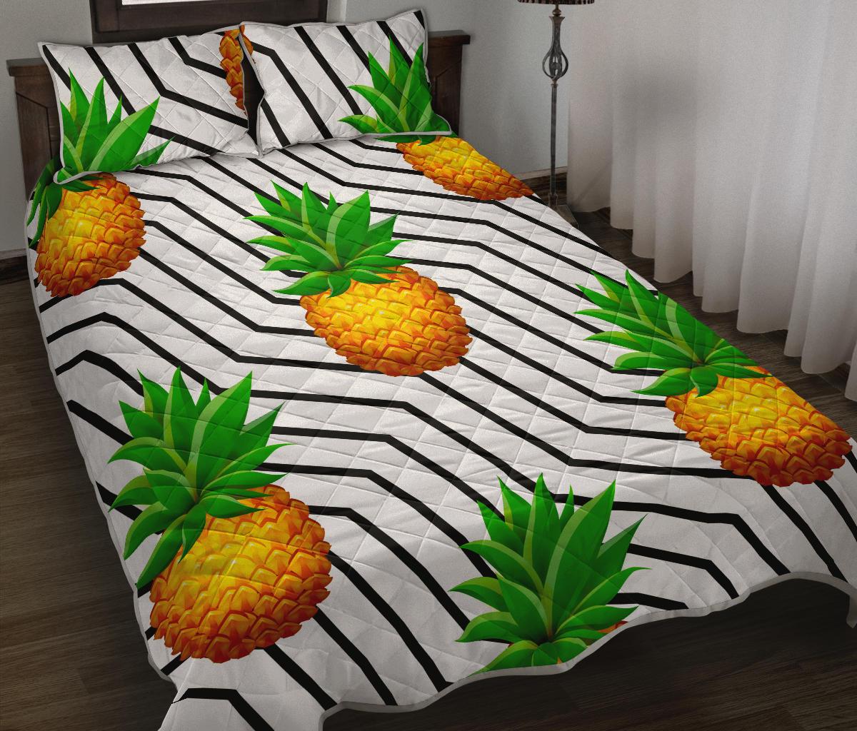 Black Geometric Pineapple Pattern Print Quilt Bed Set