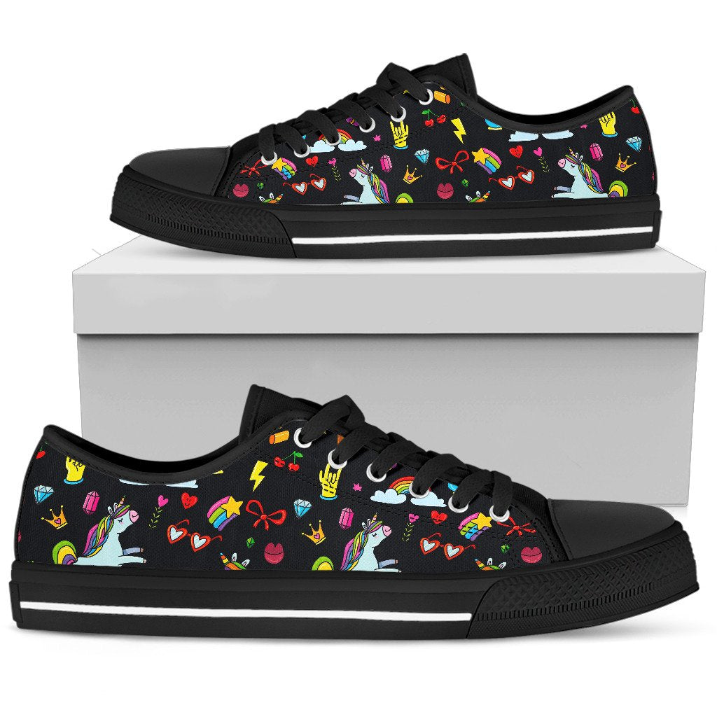 Black Girly Unicorn Pattern Print Men's Low Top Shoes