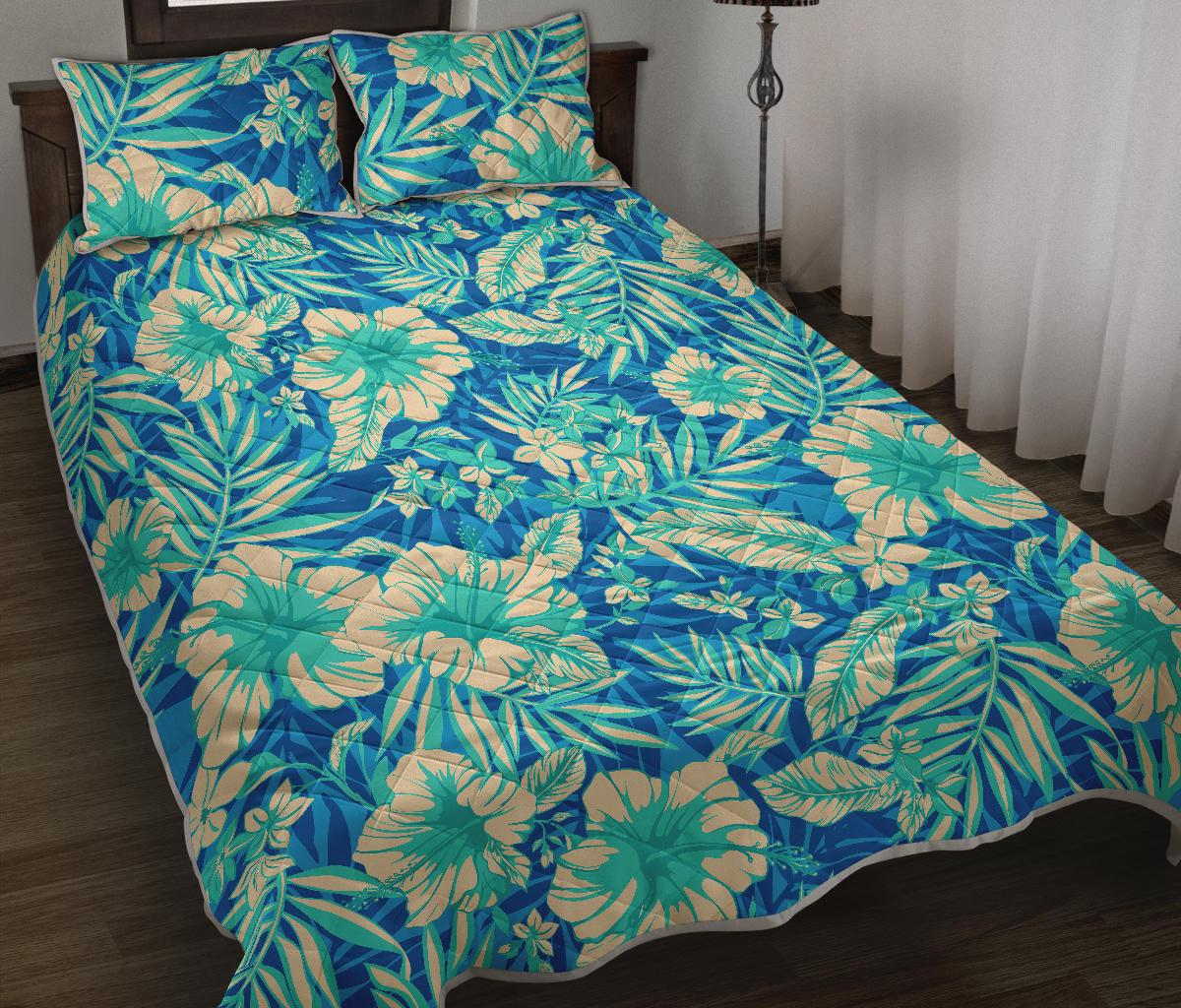 Blue Blossom Tropical Pattern Print Quilt Bed Set