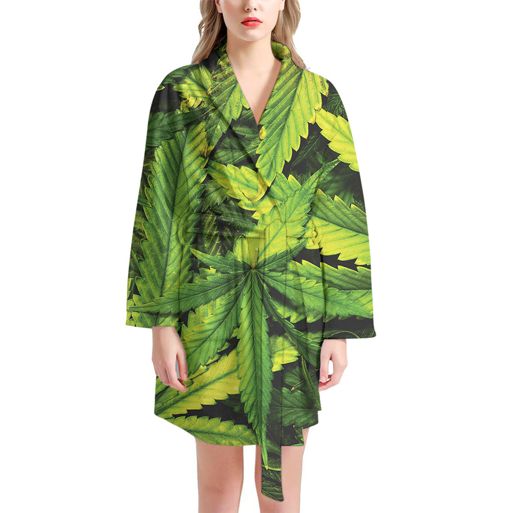 Cannabis Texture Print Women's Bathrobe