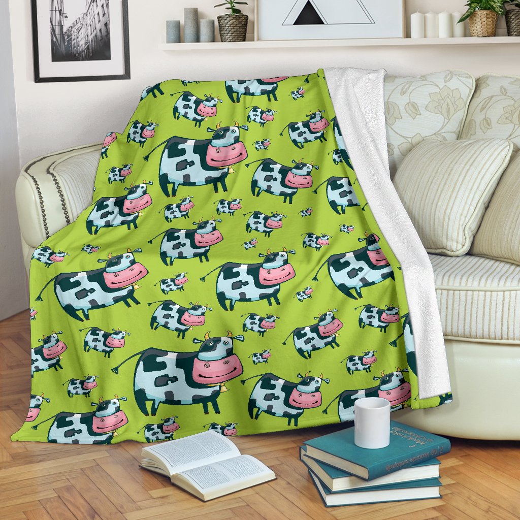 Cartoon Smiley Cow Pattern Print Blanket