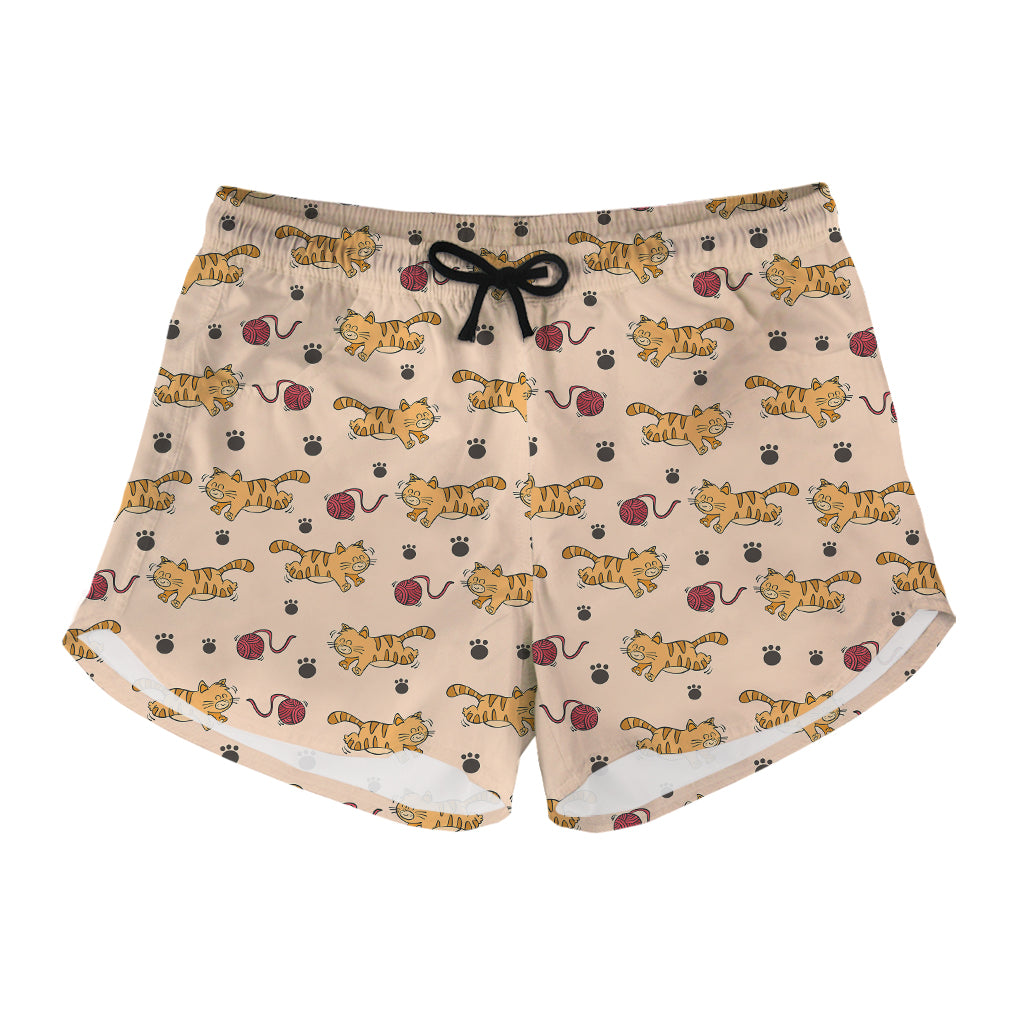 Cat And Yarn Ball Pattern Print Women's Shorts