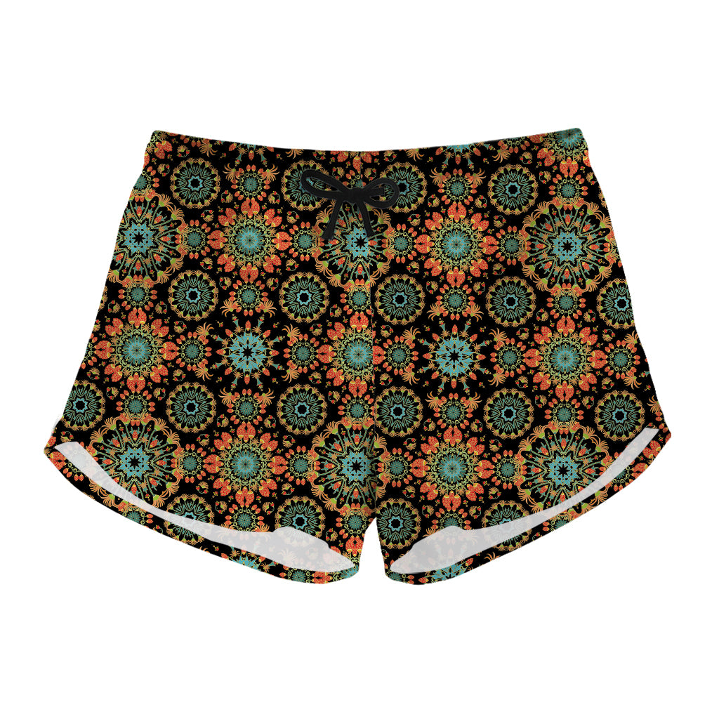 Chaotic Boho Floral Pattern Print Women's Shorts