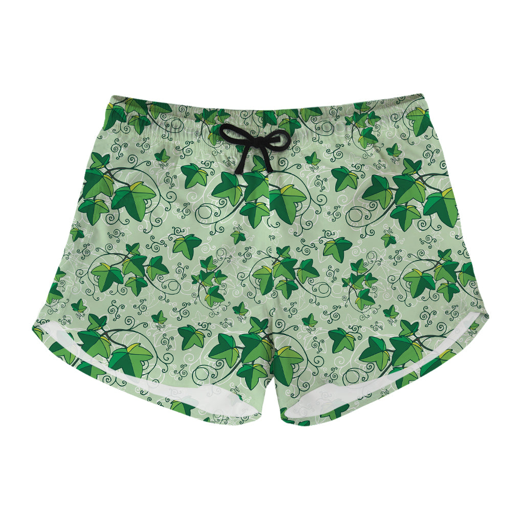 Christmas Ivy Leaf Pattern Print Women's Shorts