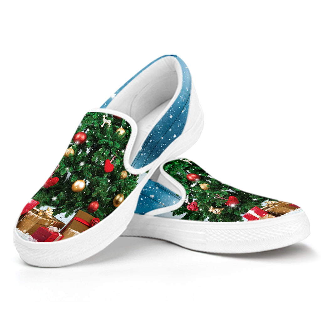 Christmas Tree And Snow Print White Slip On Shoes