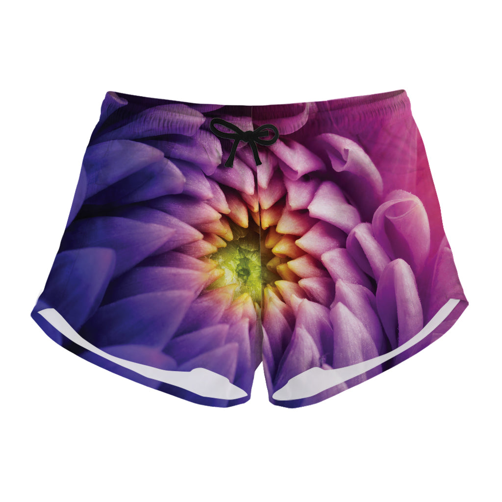 Chrysanthemum Flower Print Women's Shorts