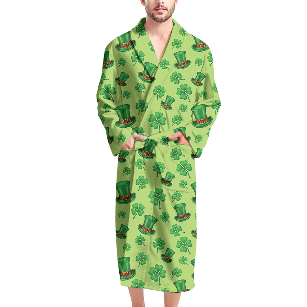 Clover And Hat St. Patrick's Day Print Men's Bathrobe