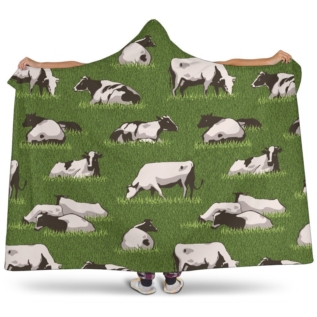 Cow On Green Grass Pattern Print Hooded Blanket