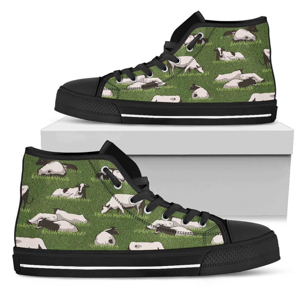 Cow On Green Grass Pattern Print Men's High Top Shoes