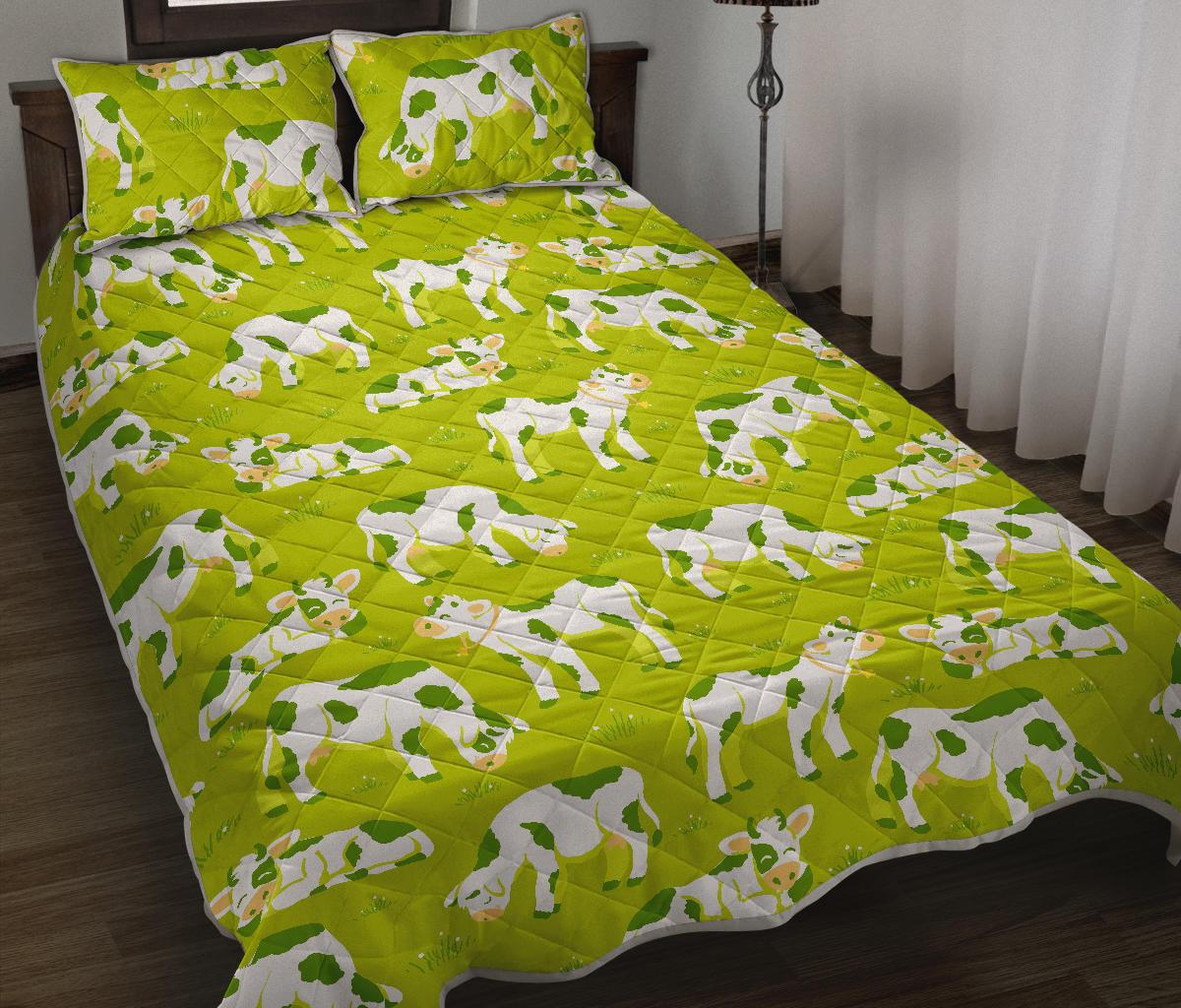 Cute Smiley Cow Pattern Print Quilt Bed Set