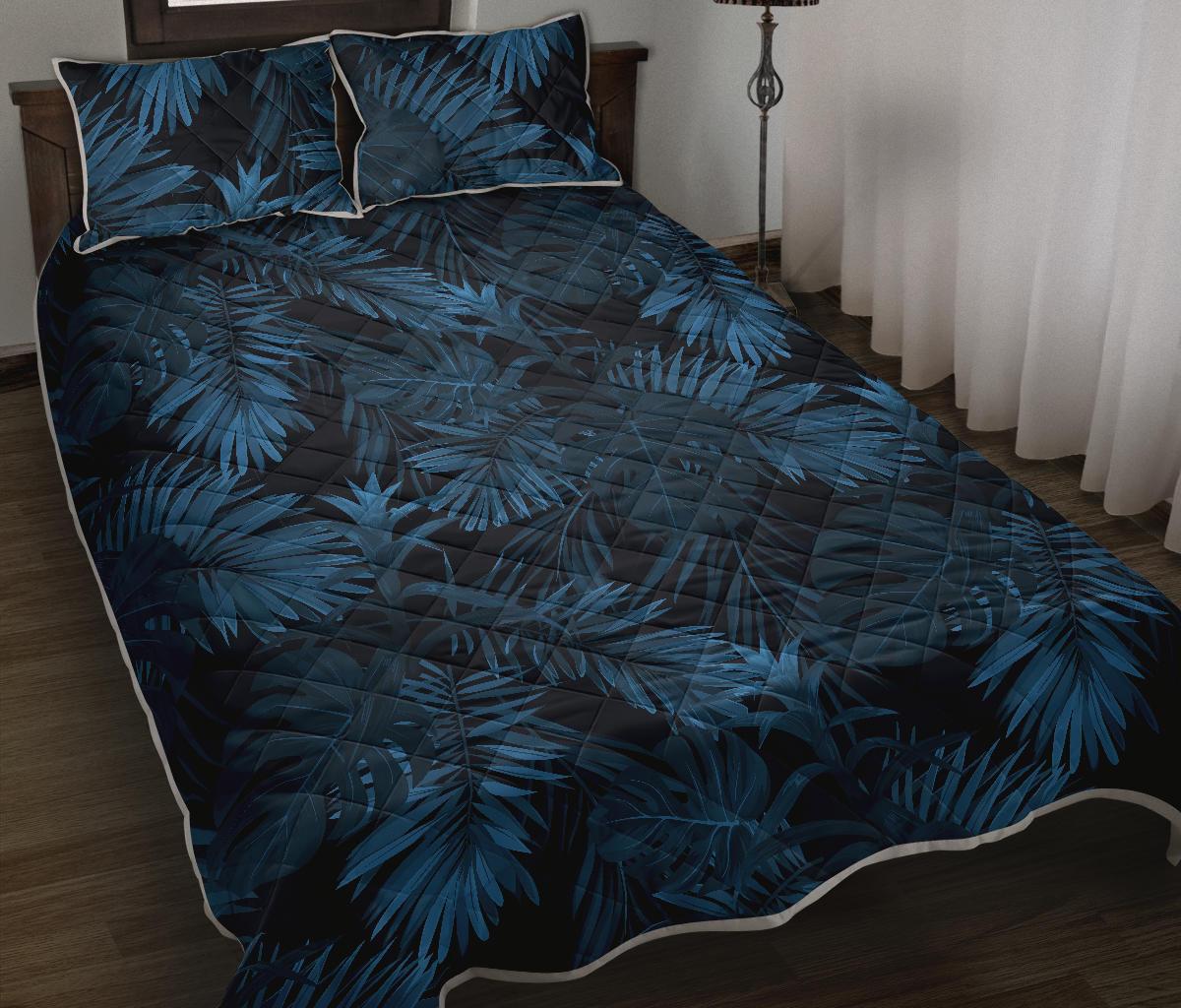 Dark Blue Tropical Leaf Pattern Print Quilt Bed Set