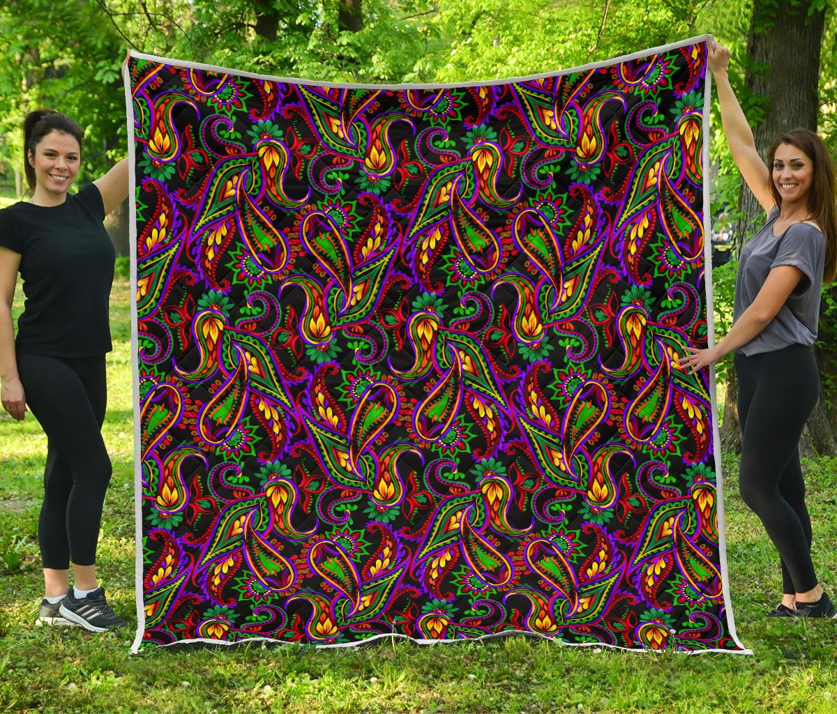 Dark Bohemian Paisley Pattern Print Quilt