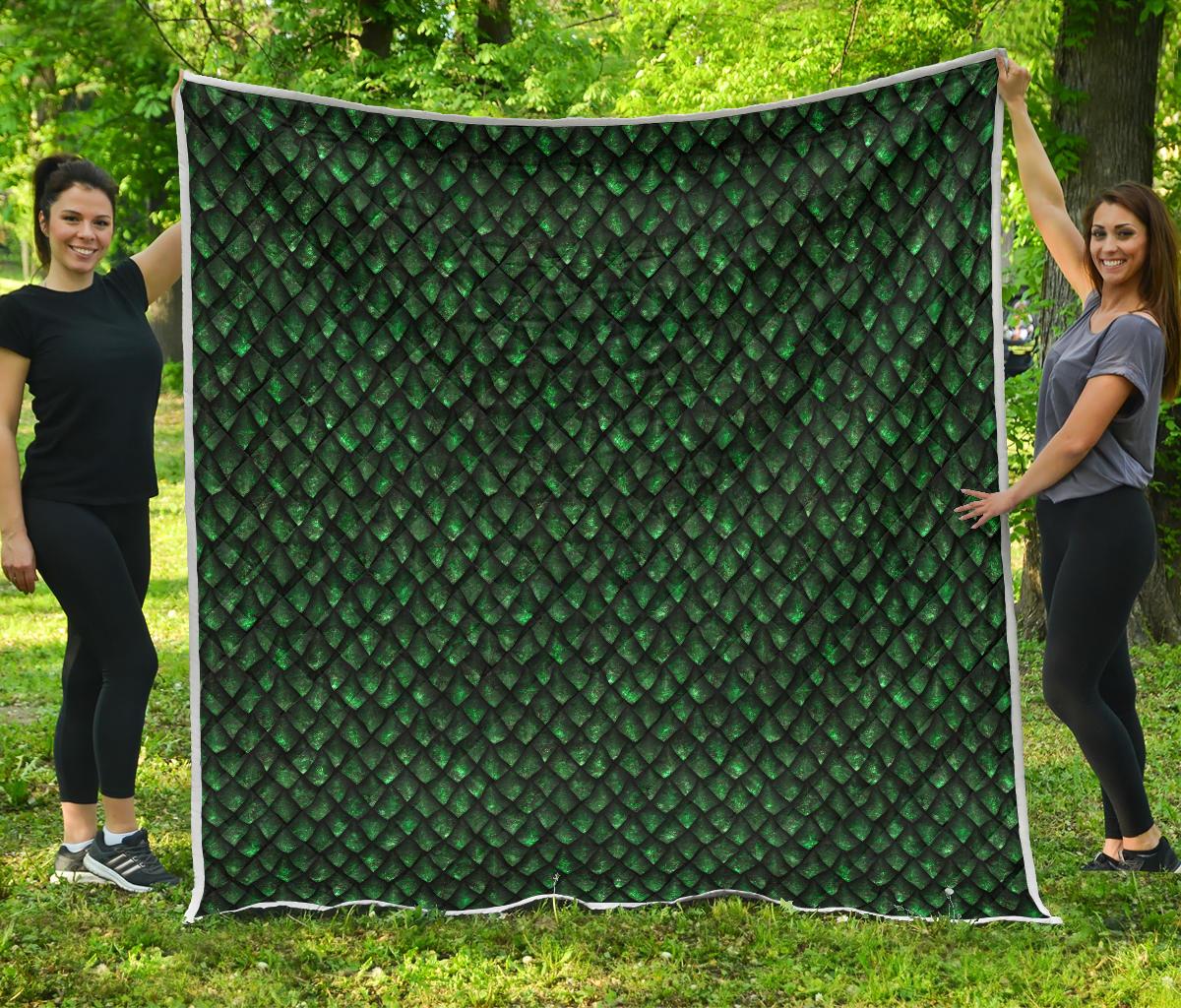 Green Dragon Scales Pattern Print Quilt