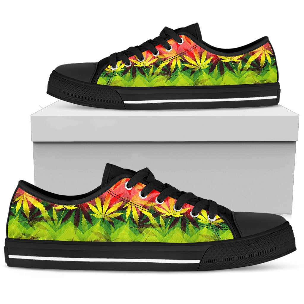 Hemp Leaf Reggae Pattern Print Women's Low Top Shoes