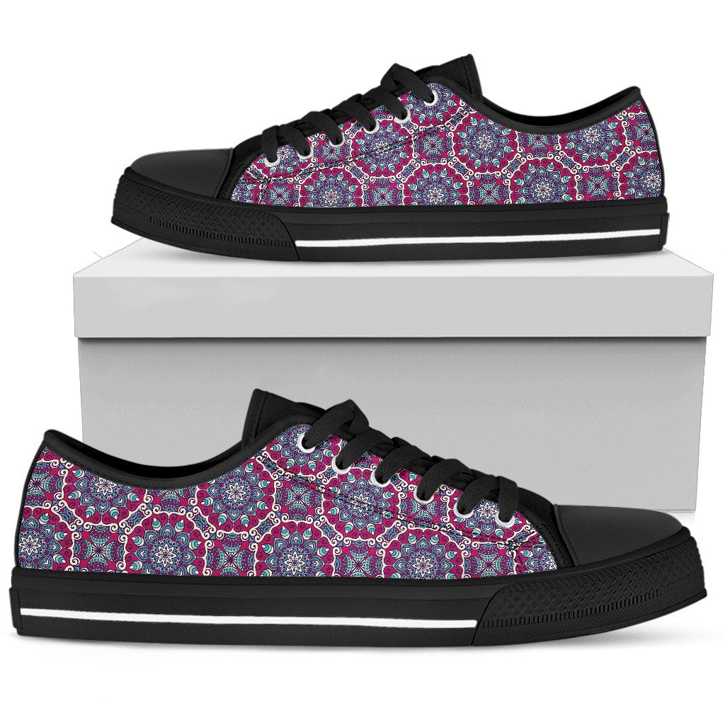 Magenta Mandala Bohemian Pattern Print Men's Low Top Shoes