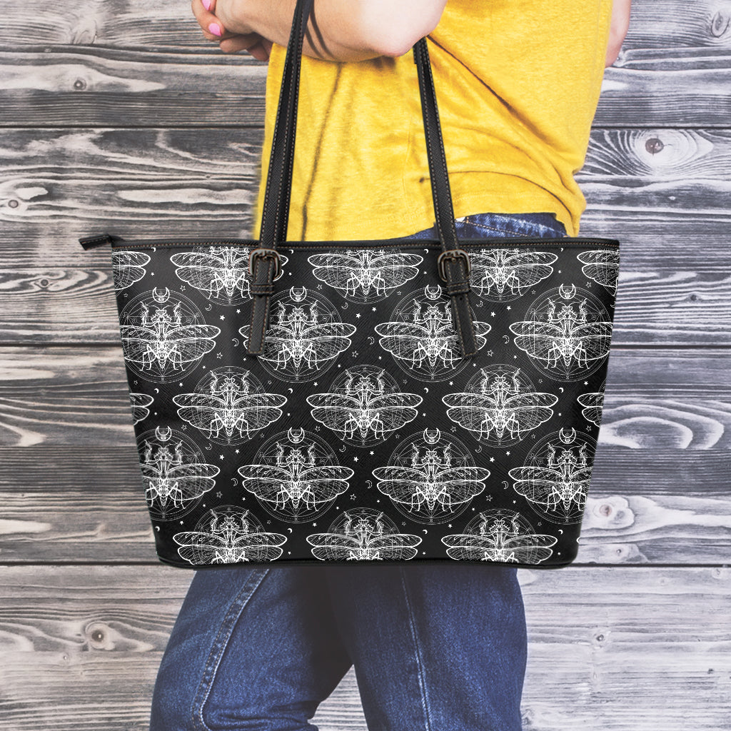 Mantis Spirit Animal Pattern Print Leather Tote Bag