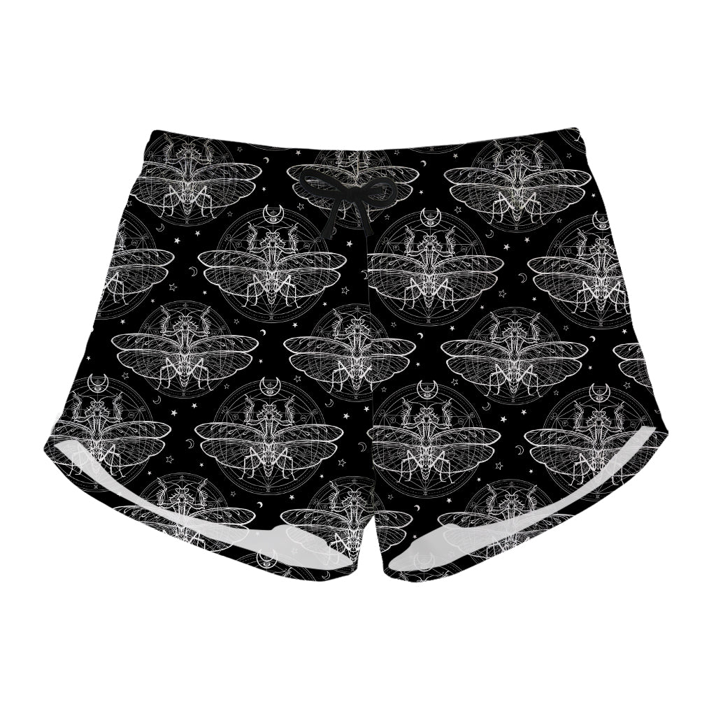 Mantis Spirit Animal Pattern Print Women's Shorts