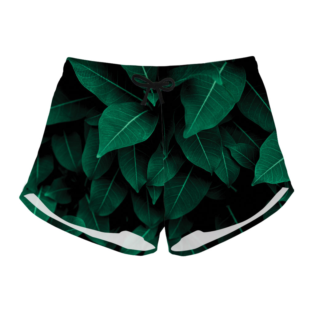 Natural Green Leaf Print Women's Shorts