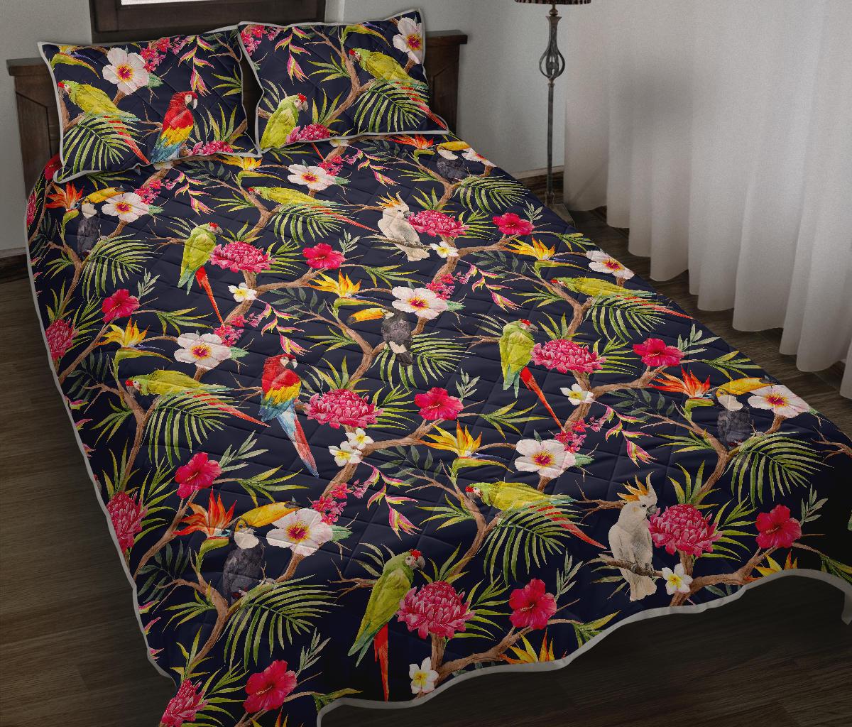 Parrot Toucan Tropical Pattern Print Quilt Bed Set
