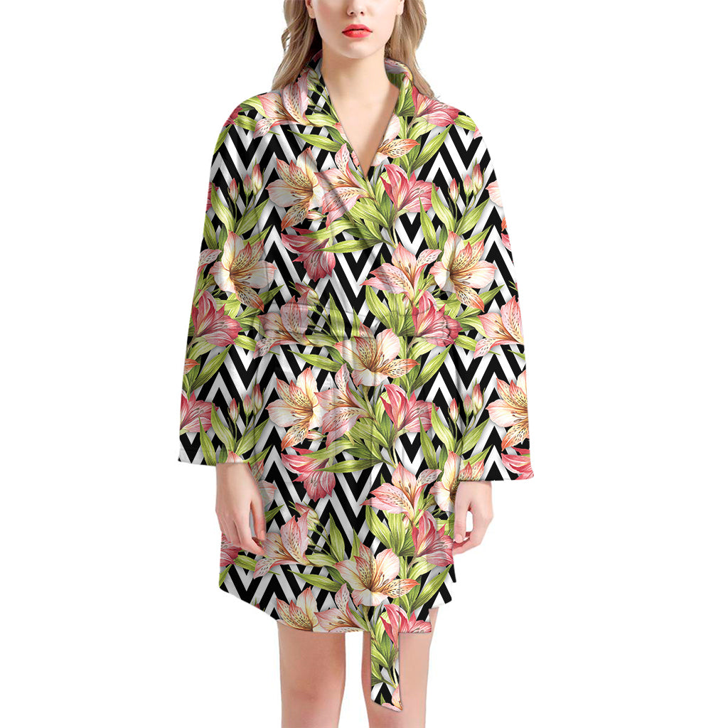 Pastel Alstroemeria Zigzag Pattern Print Women's Bathrobe