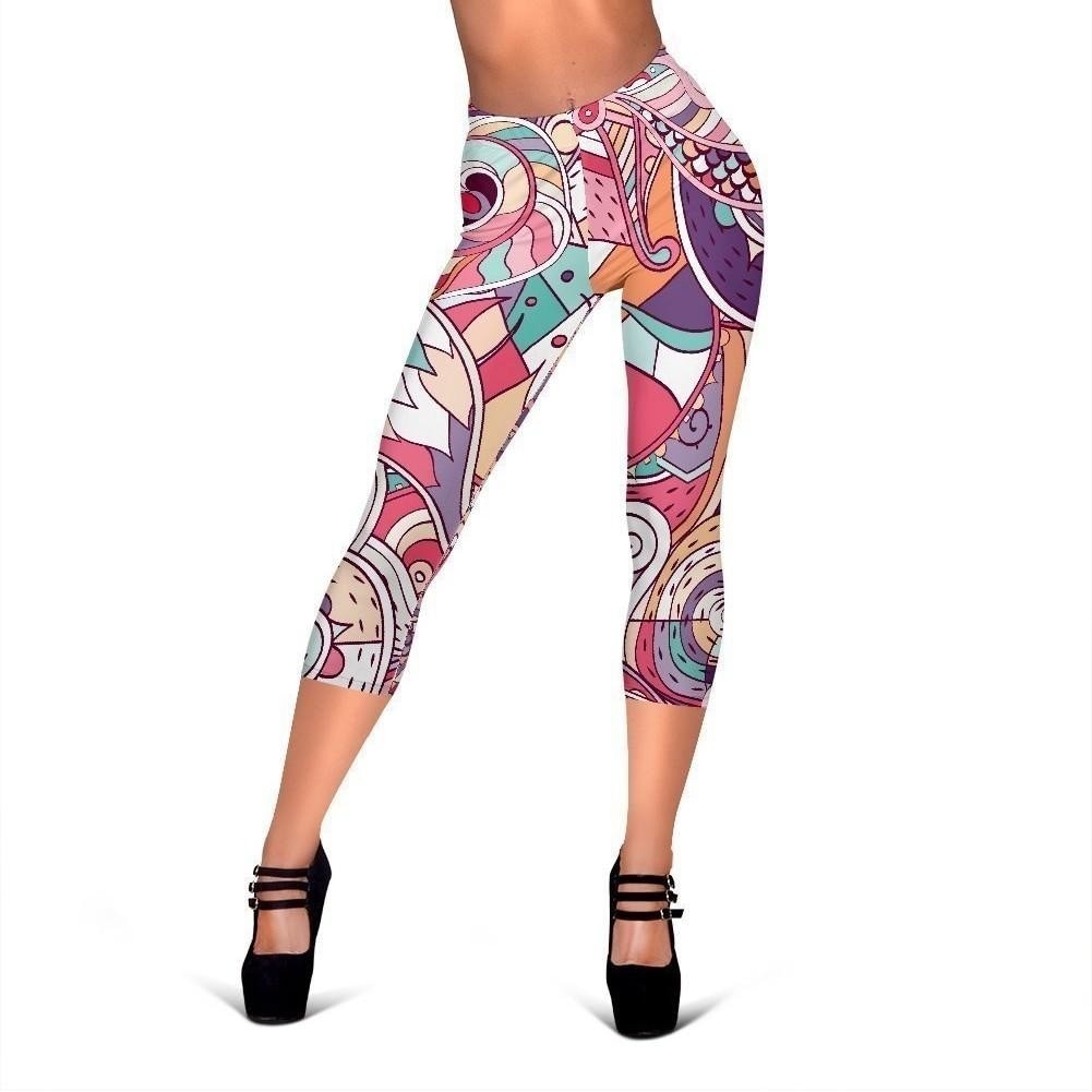 Pastel Bohemian Floral Pattern Print Women's Capri Leggings