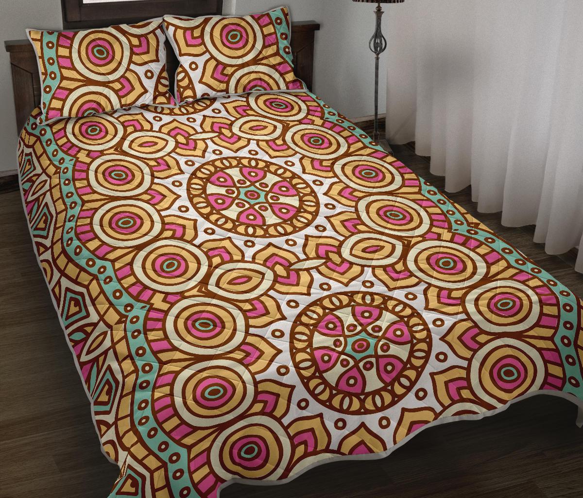 Pastel Ethnic Mandala Print Quilt Bed Set