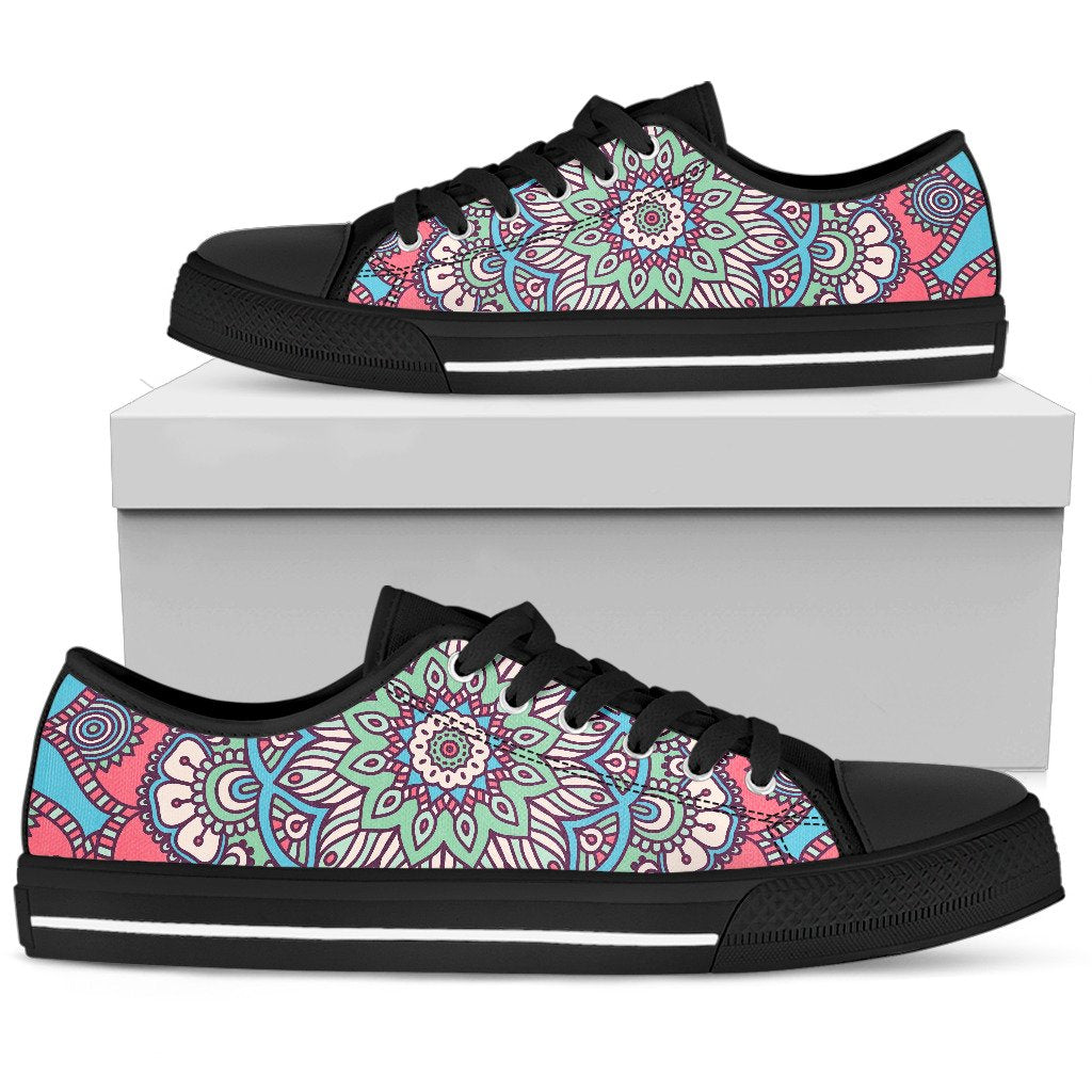 Pastel Mandala Bohemian Pattern Print Men's Low Top Shoes