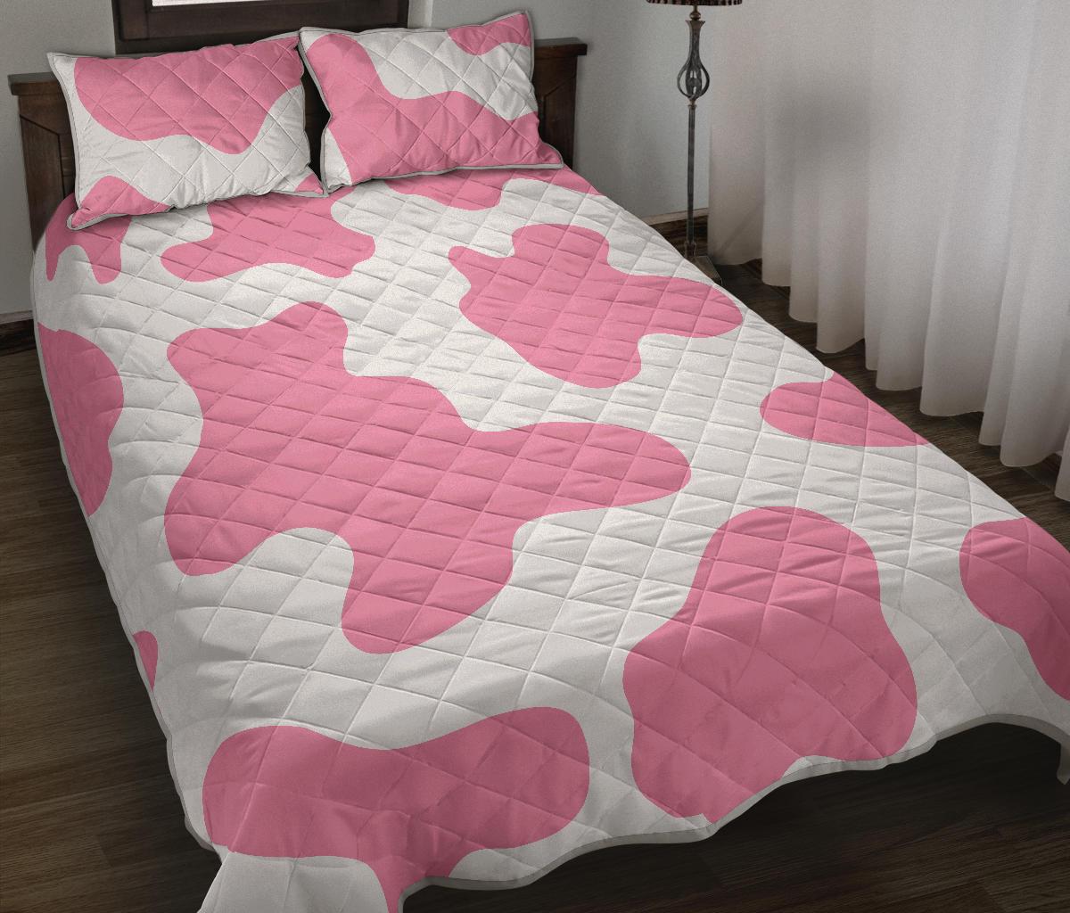 Pastel Pink And White Cow Print Quilt Bed Set