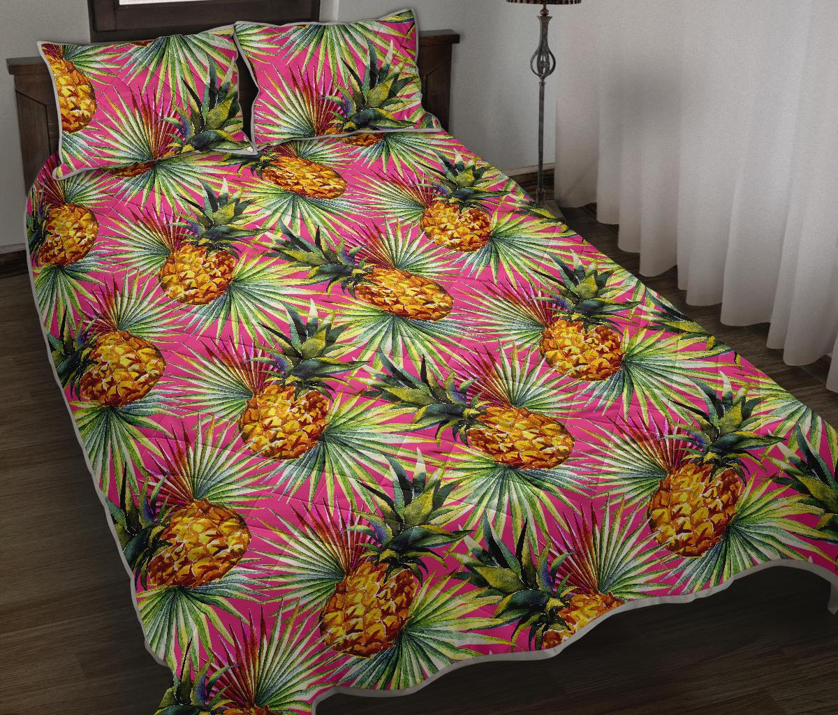 Pink Watercolor Pineapple Pattern Print Quilt Bed Set