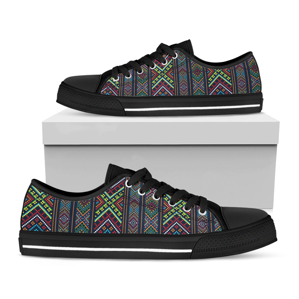 Pixel Ethnic Pattern Print Black Low Top Shoes