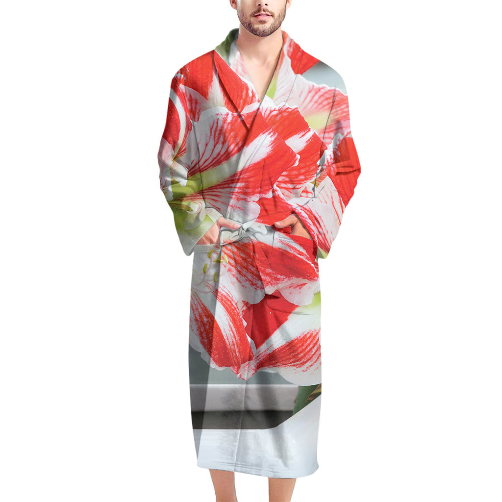 Red And White Amaryllis Print Men's Bathrobe