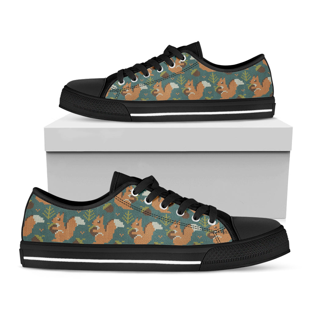 Squirrel Knitted Pattern Print Black Low Top Shoes