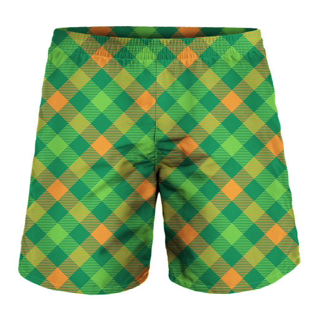 St. Patrick's Day Buffalo Pattern Print Men's Shorts