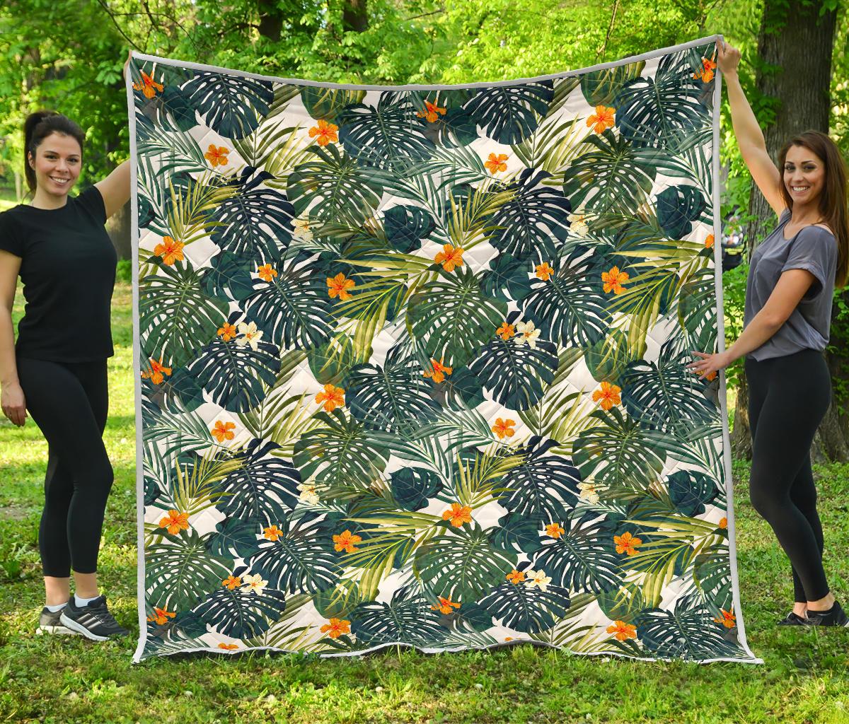 Summer Hawaiian Leaves Pattern Print Quilt