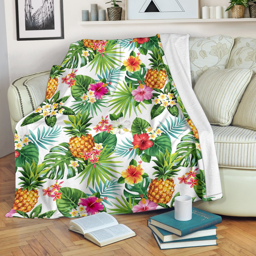 Tropical Aloha Pineapple Pattern Print Blanket