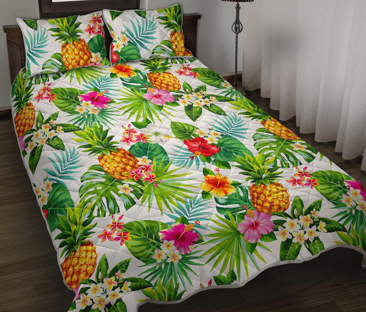 Tropical Aloha Pineapple Pattern Print Quilt Bed Set