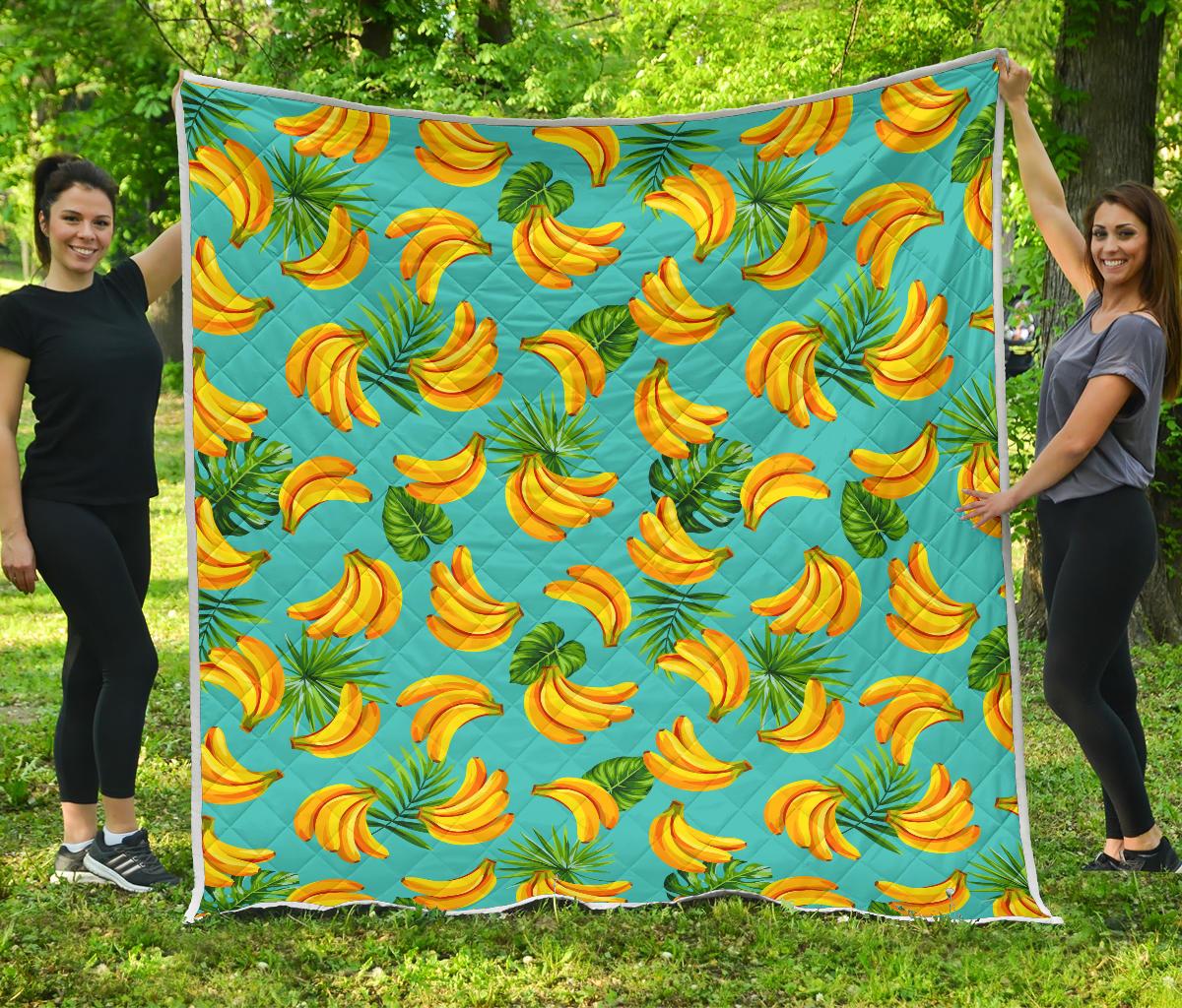 Tropical Banana Leaf Pattern Print Quilt