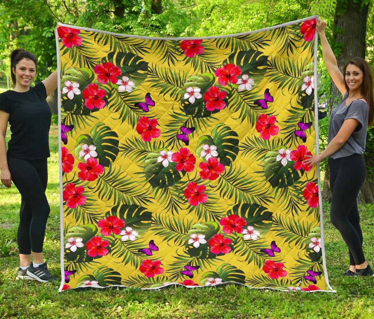 Tropical Exotic Hawaiian Pattern Print Quilt