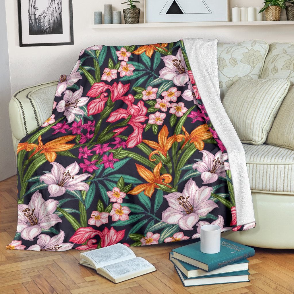 Tropical Flowers Pattern Print Blanket