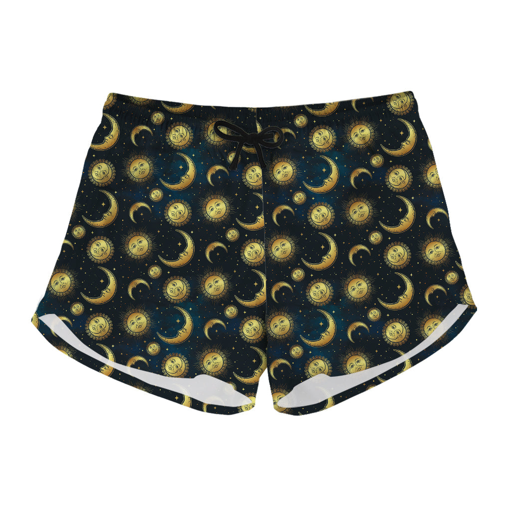 Vintage Moon And Sun Pattern Print Women's Shorts