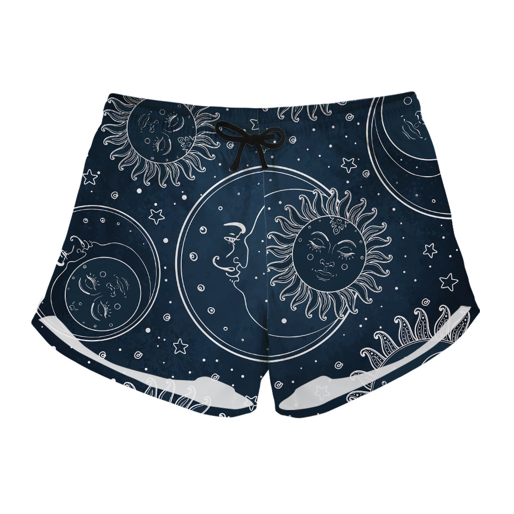 Vintage Sun And Moon Pattern Print Women's Shorts