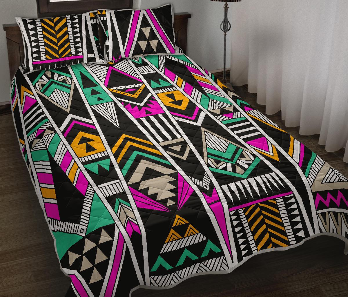 Vintage Tribal Aztec Pattern Print Quilt Bed Set