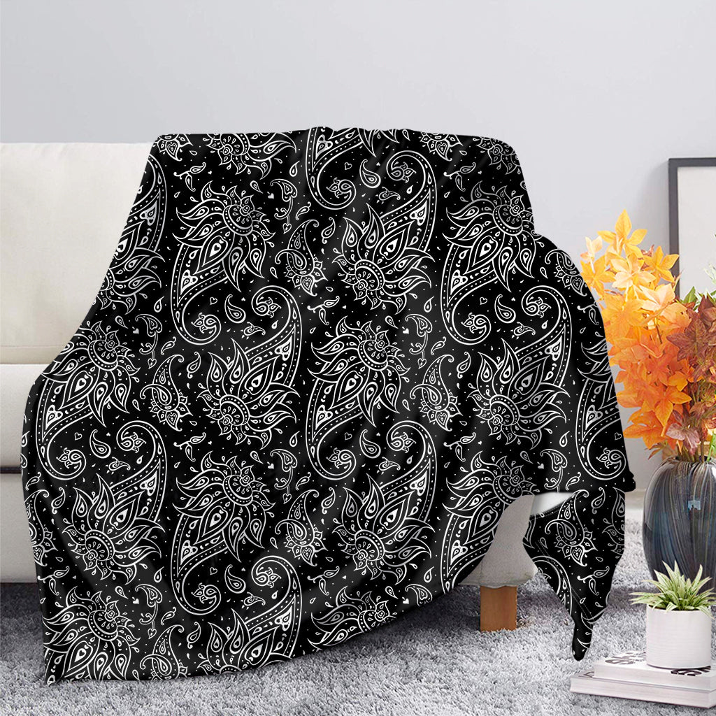 White And Black Paisley Pattern Print Blanket