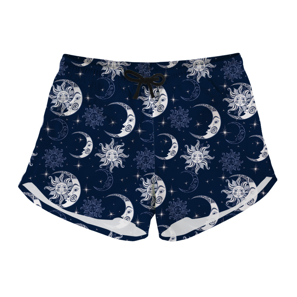 White And Blue Celestial Pattern Print Women's Shorts