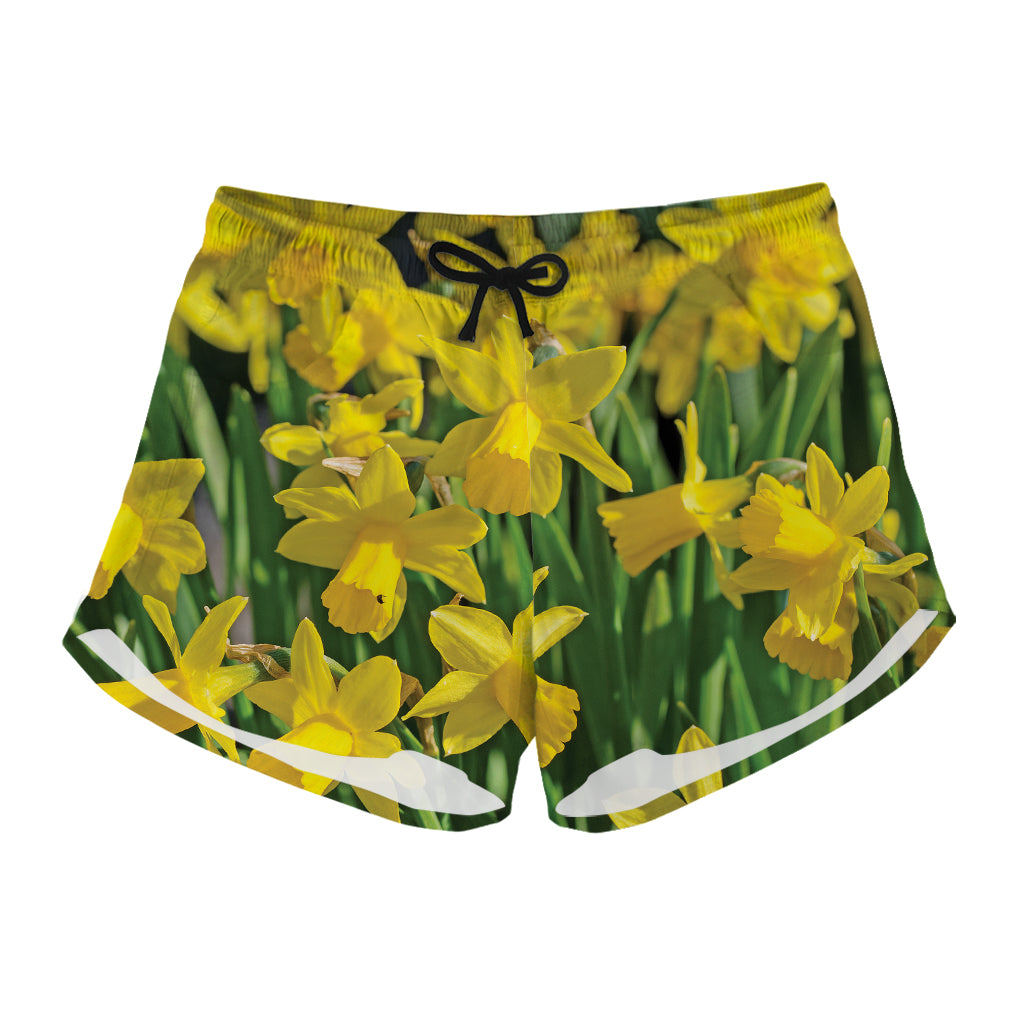 Yellow Daffodil Flower Print Women's Shorts