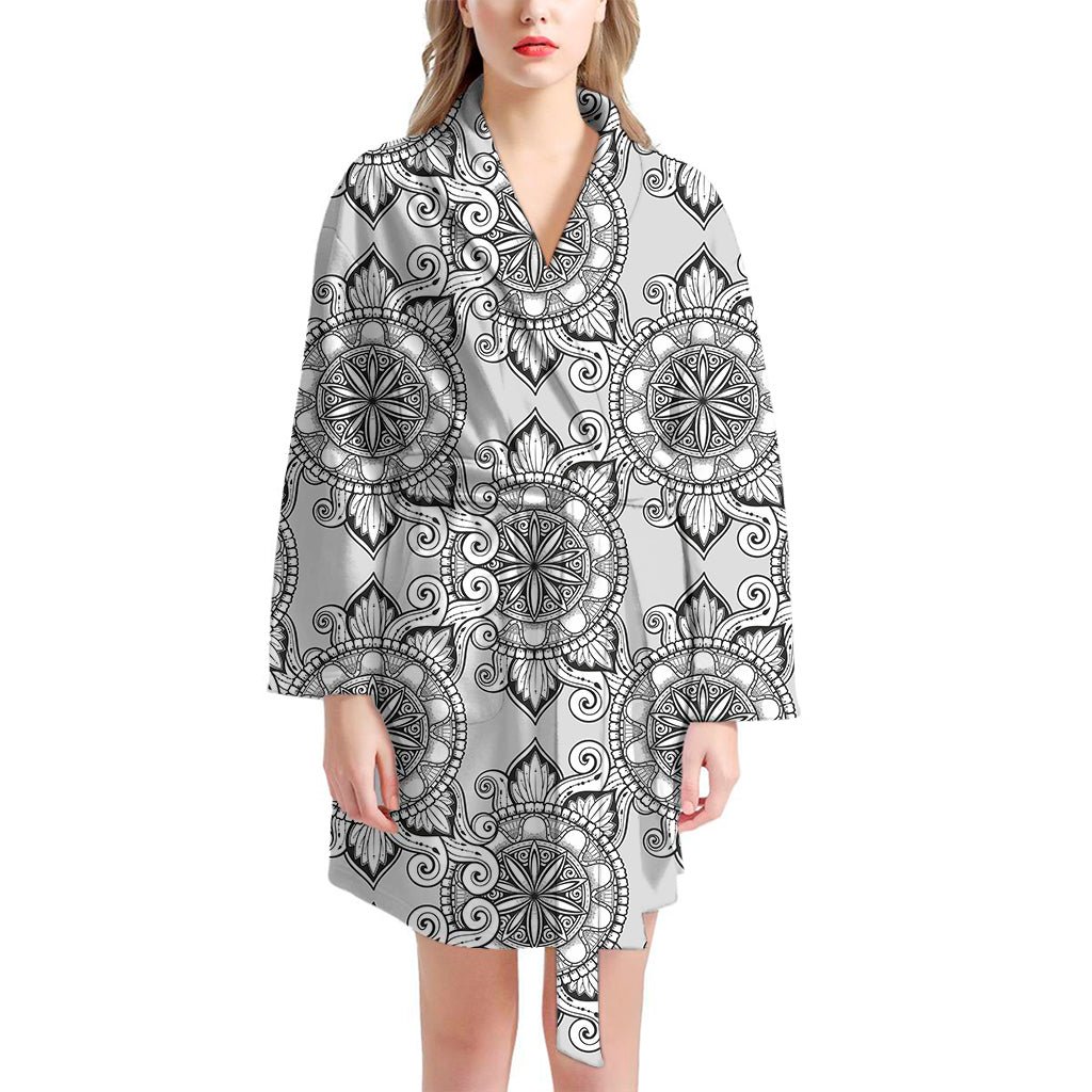 Zentangle Floral Pattern Print Women's Bathrobe