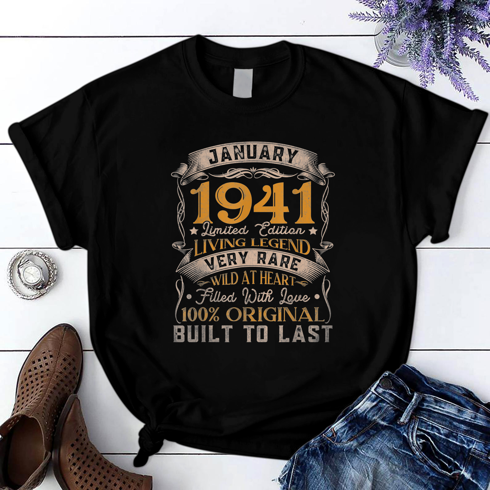 Born In January 1941 Vintage 80th Birthday Gift 80 Years Old T Shirt Black Unisex S-6XL