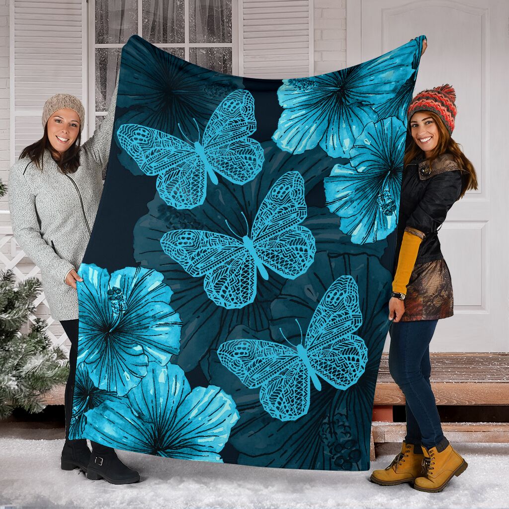 Butterfly With Hibiscus Fleece Blanket